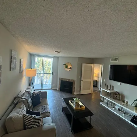 Incredible Two Bedroom Hollywood Apartments Free Parking Los Angeles Exterior foto