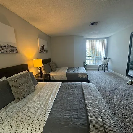 Incredible Two Bedroom Hollywood Apartments Free Parking Los Angeles Exterior foto