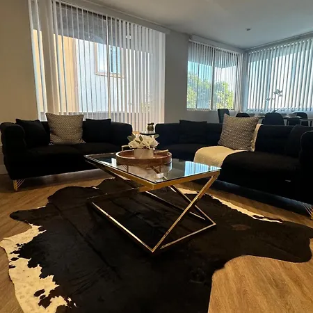 Incredible Two Bedroom Hollywood Apartments Free Parking Los Angeles Exterior foto