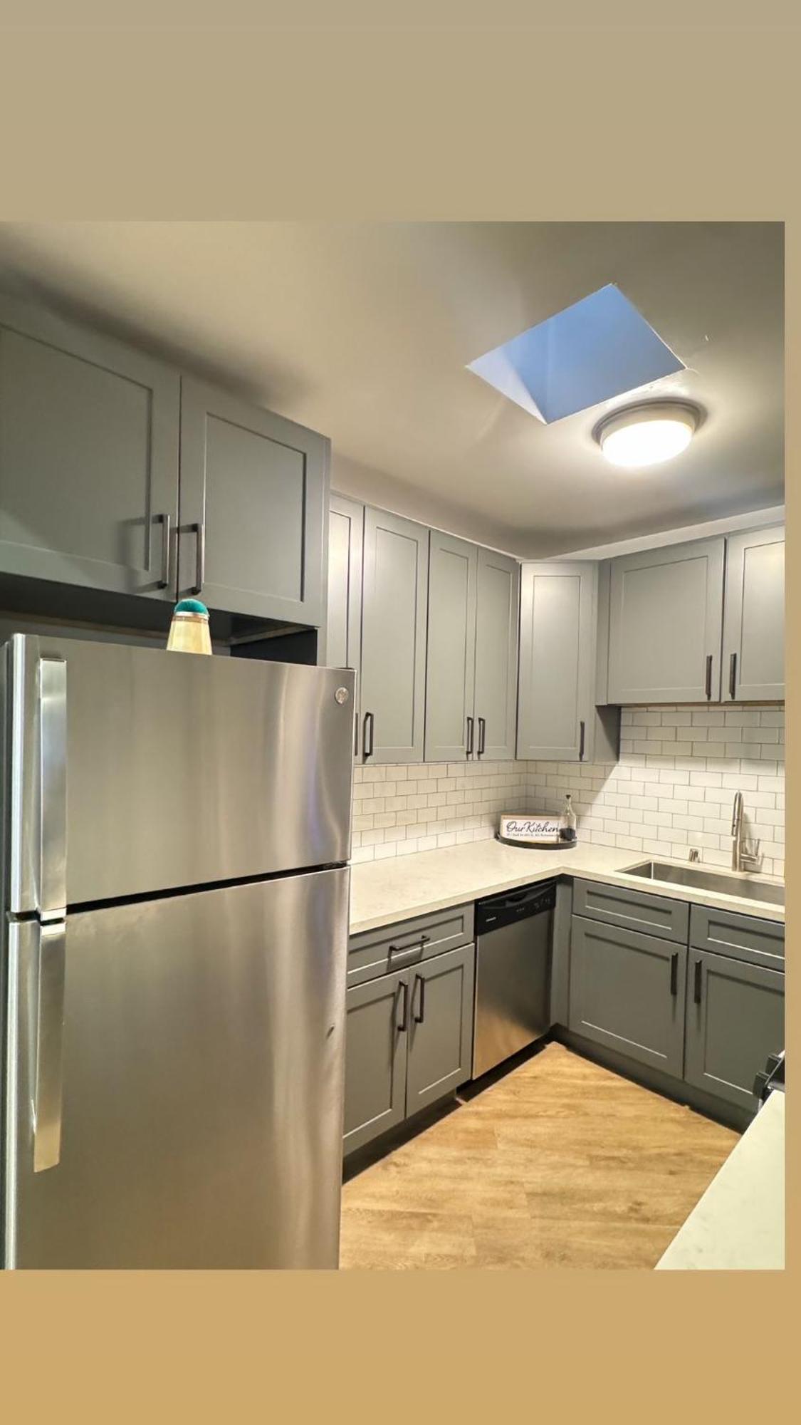 Incredible Two Bedroom Hollywood Free Parking Appartement